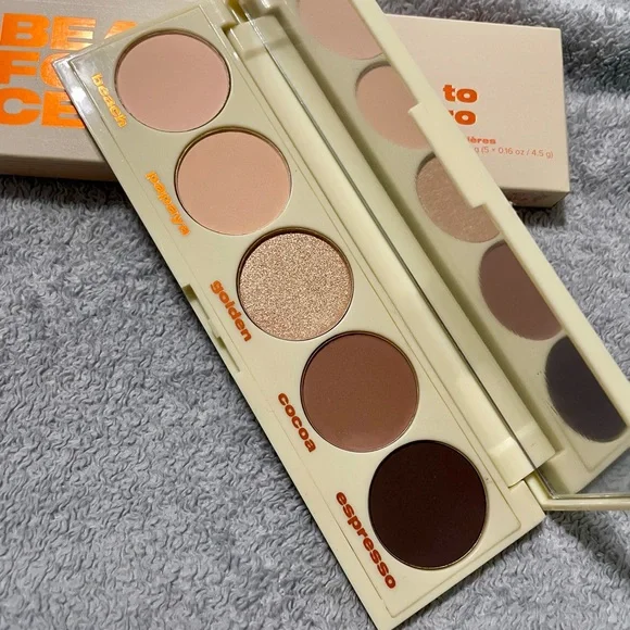 NYX Born to Glow Highlighter - Gold - Picture 4 of 4